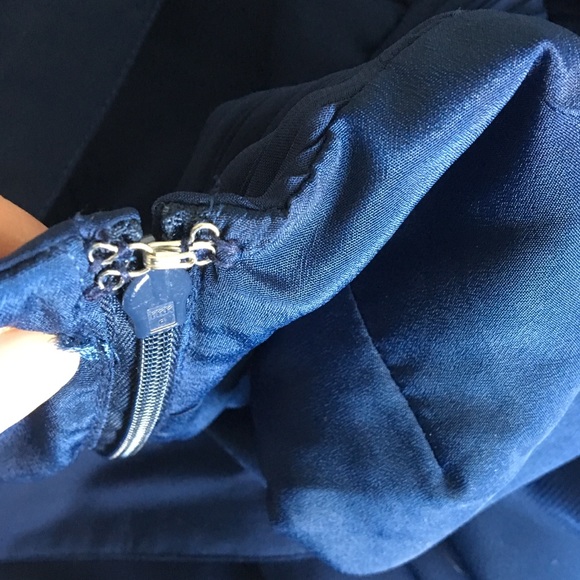 Tevolio Navy chiffon halter gown with pockets - Picture 15 of 17